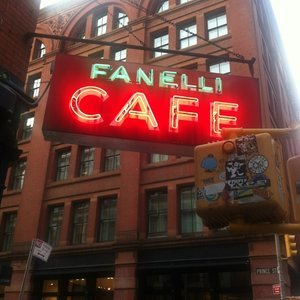 Fanelli Cafe