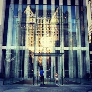 Apple Store Fifth Avenue