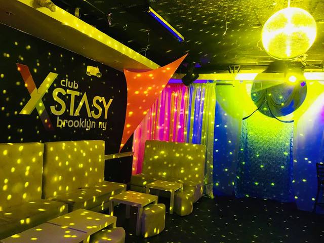 Xstasy Bar & Lounge