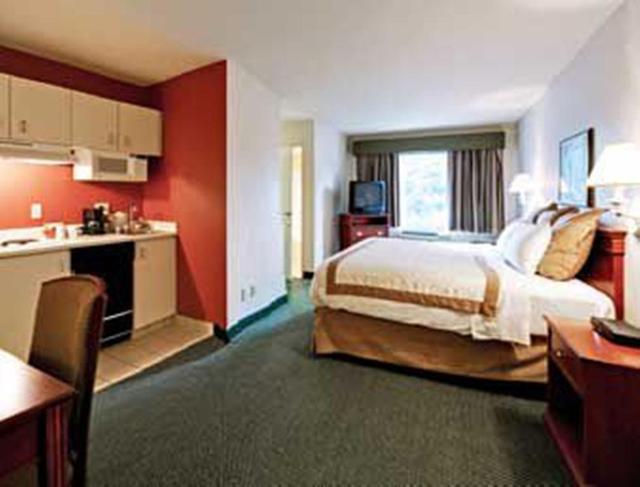 Hawthorn Suites Sacramento