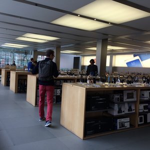 Apple Retail Store West 14th Street